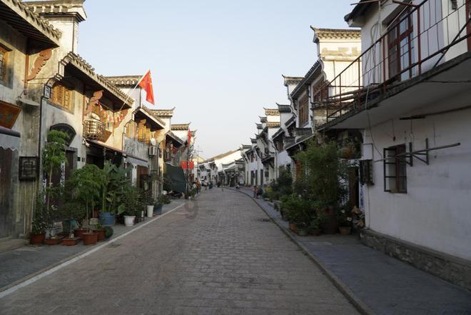 误把敌机当自家无人机 美军基地遇袭竟是乌龙?